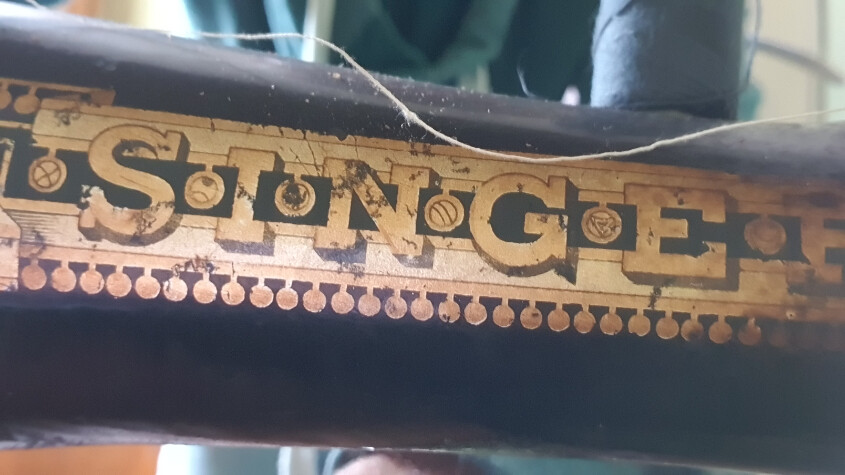 Elbląg Maszyna do szycia Singer, sprawna, stan jak na zdjęciach.