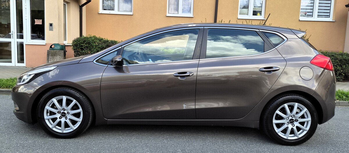 Elbląg Kia CEED Lift 2014Rok 1,6Diesel 130Km Bardzo Zadbane Bogata Wersja Wyposażenia -Elektryczne Szyby i Lusterka