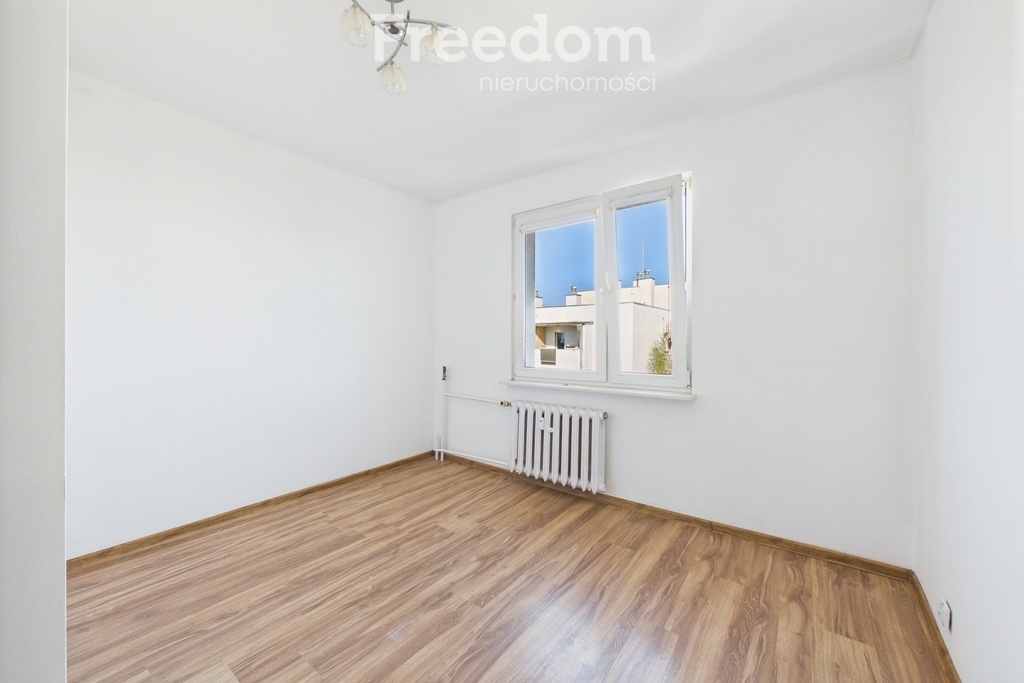 Elbląg FREEDOM NIERUCHOMOŚCISprzedam mieszkanie - Elbląg, Ogólna. Mieszkanie składa się z dwóch pokoi, kuchni,