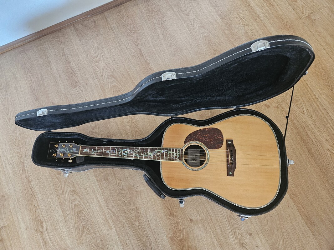 Elbląg Wyjątkowa gitara elektroakustyczna Baton Rouge Z-LTD-052 limitowana edycja. Rok prod.2006. Inkrustowana masą