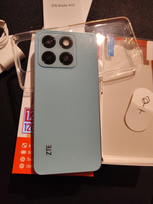Elbląg Sprzedam Zadbany Telefon ZTE Blade A55 w komplecie z pudełkiem, etui, ładowarką z kablem, igłą do tacki sim