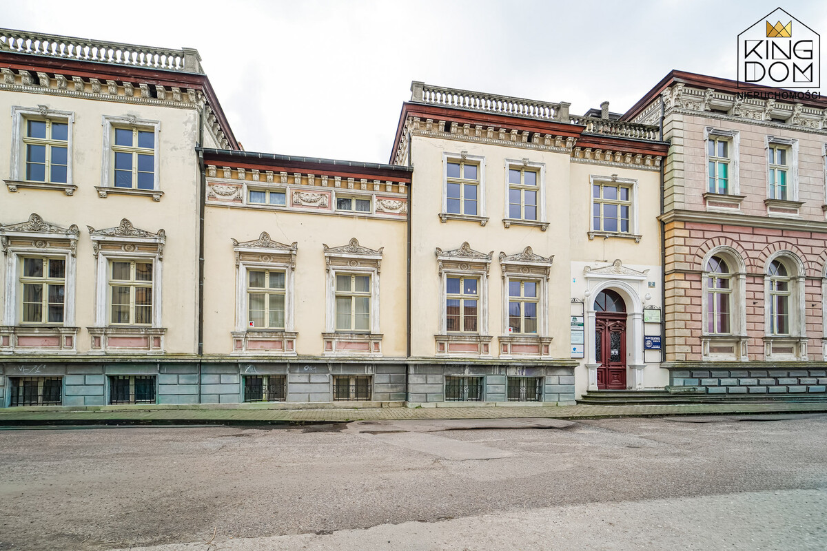 Elbląg KINGDOM NIERUCHOMOŚCI BLISKO CIEBIEPAŁACYK ZACISZE – XIX-WIECZNA WILLA W SERCU ELBLĄGAWYJĄTKOWY OBIEKT
