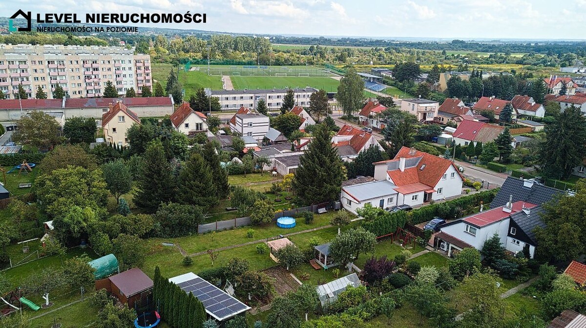 Elbląg LEVEL NIERUCHOMOŚCI Dom w mieście z dużą działką ul. Idzikowskiego NIERUCHOMOŚCI NA POZIOMIE
