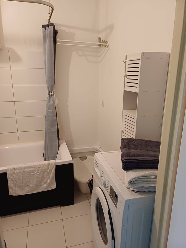 Elbląg DOM NIERUCHOMOŚCIOFERUJEMY NA SPRZEDAŻMIESZKANIE 2 POKOJOWEPow. 28,8 m2Osiedle ZawadaKUP