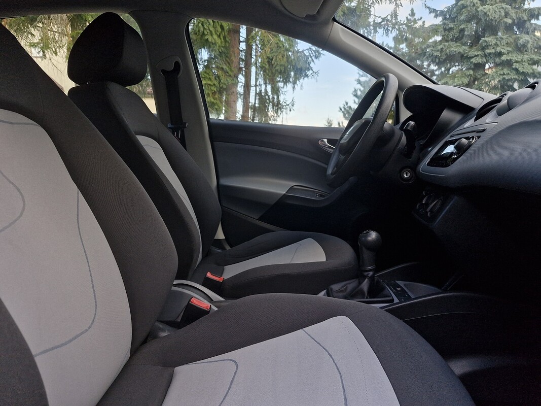 Elbląg Seat Ibiza1.2 BenzynaModel 2013Klimatyzacja181 tys kmZarejestrowana w Polsce