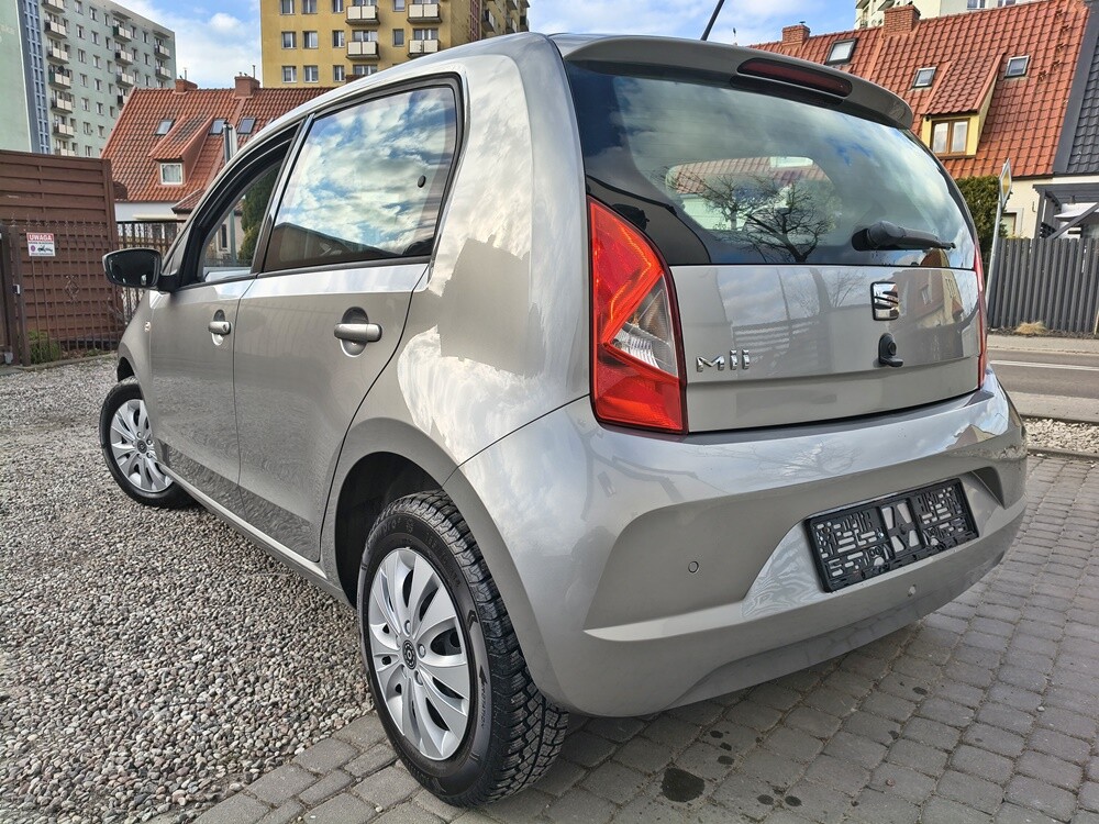 Elbląg SEAT MIIRok produkcji : 2017Silnik : 1.0 MPi 60KM PRZEBIEG : 42 TYS. KM!!!