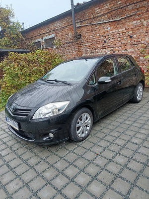 Elbląg Sprzedam TOYOTA AURIS 2012r