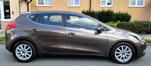 Elbląg Kia CEED Lift 2014Rok 1,6Diesel 130Km Bardzo Zadbane Bogata Wersja Wyposażenia -Elektryczne Szyby i Lusterka