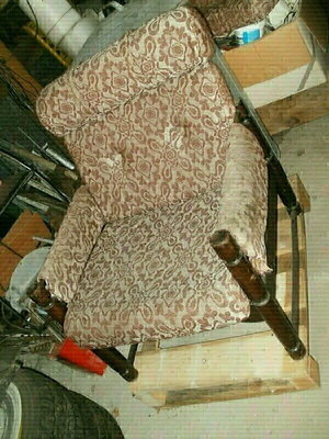 Elbląg 2 fotele PRL Zenona Bączyka  / nie Chierowskiego / po 110 zł do renowacji. Wymieniono pasy na nowe. Konstrukcja