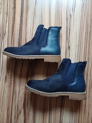 Elbląg Buty trzewiki granatowe rozmiar 34 stan bardzo dobry