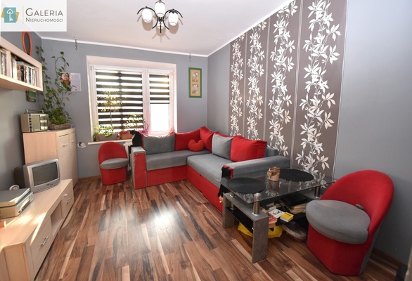 Elbląg GALERIA NIERUCHOMOŚCIZ pasji i miłości do nieruchomościNa sprzedaż: Trzy pokojowe mieszkanie na parterze z