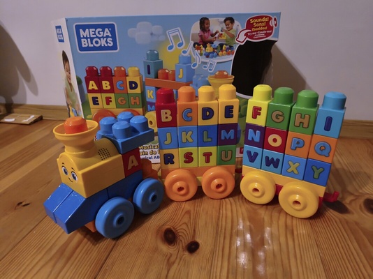 Elbląg Sprzedam pociąg muzyczny Fisher Price. Stan idealny, zapakowany w oryginalny karton. Doskonała zabawka