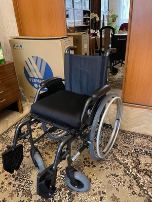 Elbląg sprzedam nowy wózek inwalidzki 299 zł
podpórkę czterokołową z tacką i koszyczkiem metalowym na zakupy- 30 zł