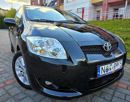 Elbląg Toyota Auris  2.0Dieselek  126Km  2009Rok Bardzo Dobry Stan EkonomicznaSprawna Klimatyzacja