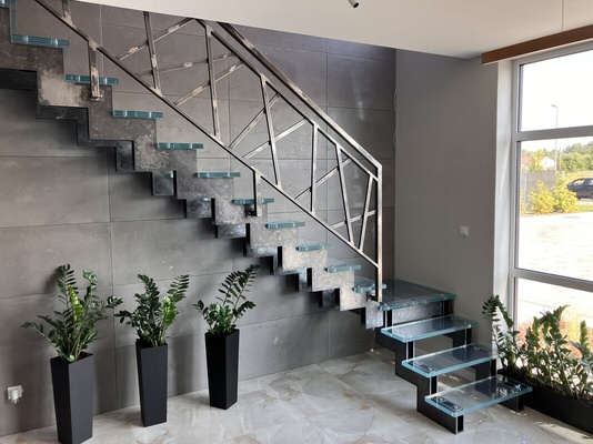 Elbląg   SCHODY WEWNĘTRZNE - ZEWNĘTRZNE    Firma ARTEMON jest znanym na rynku lokalnym producentem