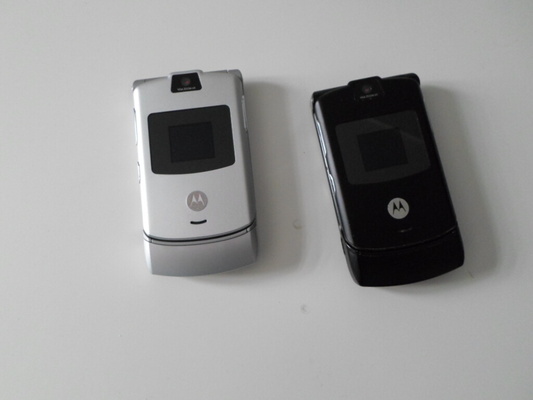 Elbląg Motorola V3 simlock t mobile, druga na czesci, bez baterii, sprawna cena 100 pln