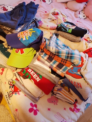 Elbląg Sprzedam w dobrym stanie ciuchy po 1 dziecku. Rozmiar 110-116.Jest tego sporo. Nie ma wszystkiego na zdjęciu.