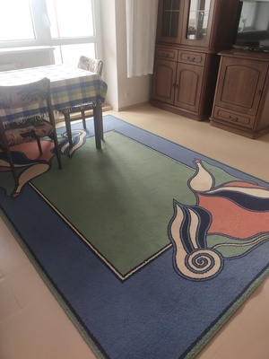 Elbląg Oddam wersalkę  łóżko z materacem ok 80 cm szerokości, kolor ciemny brąz oraz dywanw dobry stanie. Zniesienie i