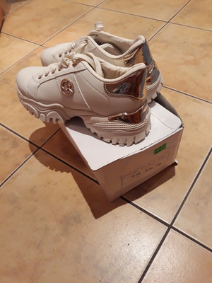 Elbląg Sprzedam  nowe adidasy roz. 39 cena 30 zl