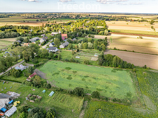 Elbląg FREEDOM NIERUCHOMOŚCISprzedam dom - Jeziernik. Na sprzedaż dom wolnostojący z dużą działką – spokojna