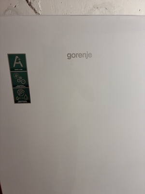 Elbląg Sprzedam lodówkę (chłodziarkę) Gorenje R6191 FW
Lodówka biała w bardzo dobrej kondycji, minimalne ślady