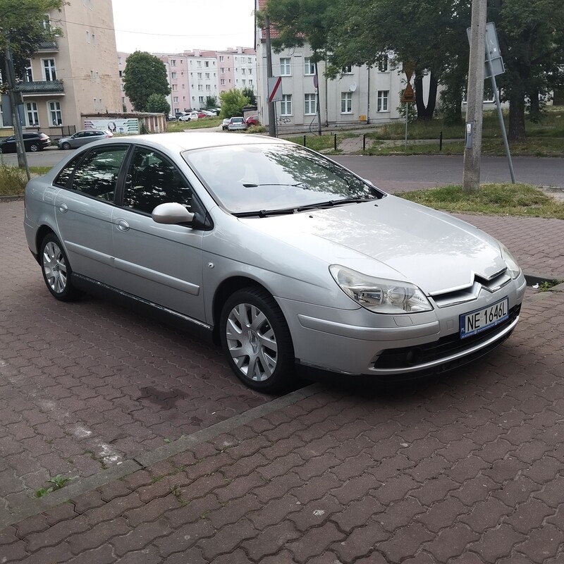 Elbląg Sprzedam Bogatą Wersję CITROENA C5 - Wersja - Srebrny Metalic. BENZYNA 2.0 Litra. Przebieg tylko - 143 tyś.