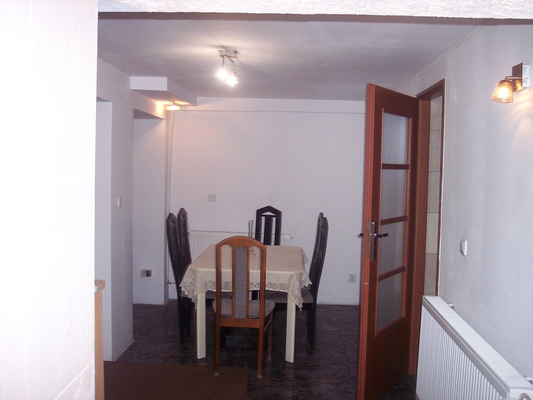 Elbląg Wynajmę mieszkanie dwupokojowe za 2500zł/m-c(cena końcowa z wodą, prądem i CO) na ul. Kasztanowej 2 w Elblągu.