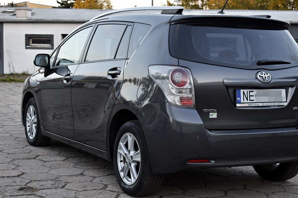 Elbląg . TOYOTA VERSO II 2009 ROKWersja 7-osóbSkrzynia manualna 6 biegówSalon PolskaSilnik 2.0 na łańcuszku rozrząduAuto
