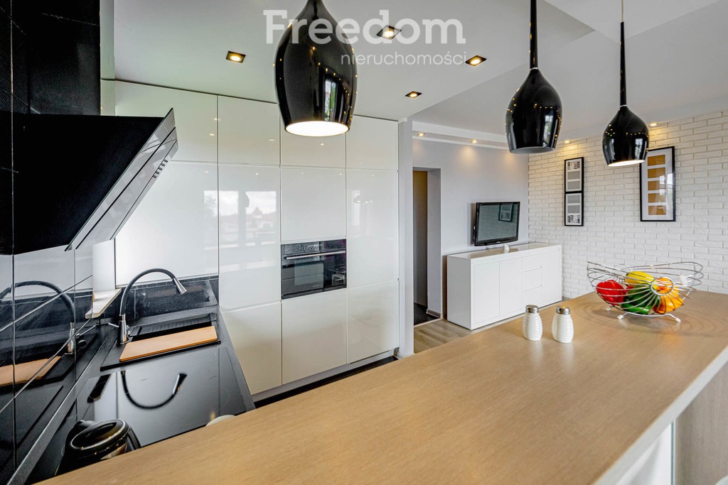 Elbląg FREEDOM NIERUCHOMOŚCIWynajmę mieszkanie - Elbląg, Władysława Broniewskiego. Nowoczesne mieszkanie z dużym