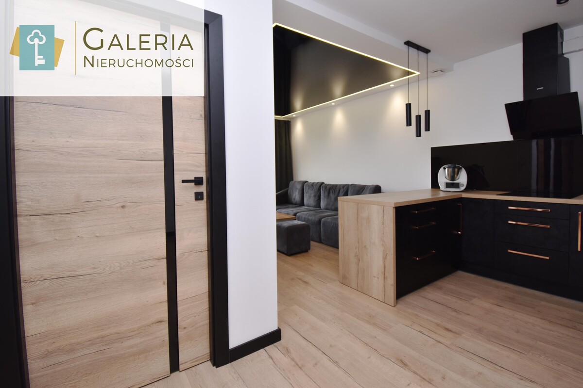 Elbląg GALERIA NIERUCHOMOŚCIZ pasji i miłości do nieruchomościNa sprzedaż: 3 POKOJE Z DUŻYM BALKONEM I PIĘKNYM