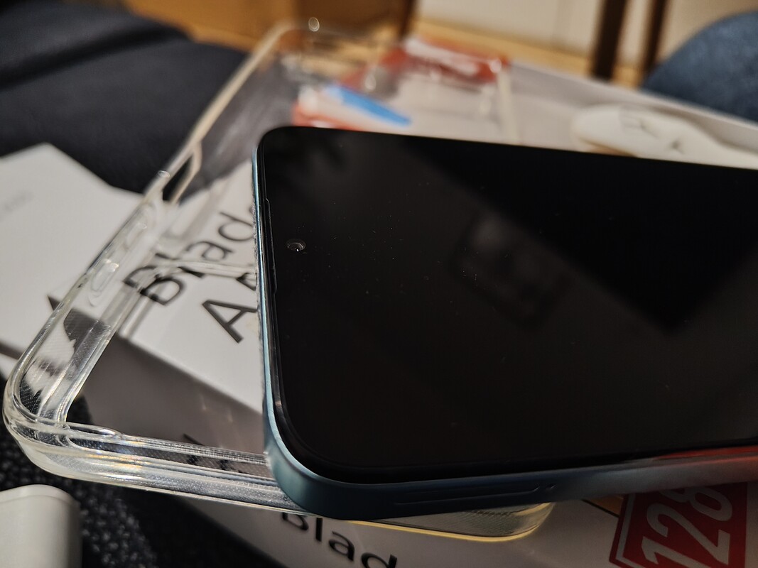 Elbląg Sprzedam Zadbany Telefon ZTE Blade A55 w komplecie z pudełkiem, etui, ładowarką z kablem, igłą do tacki sim