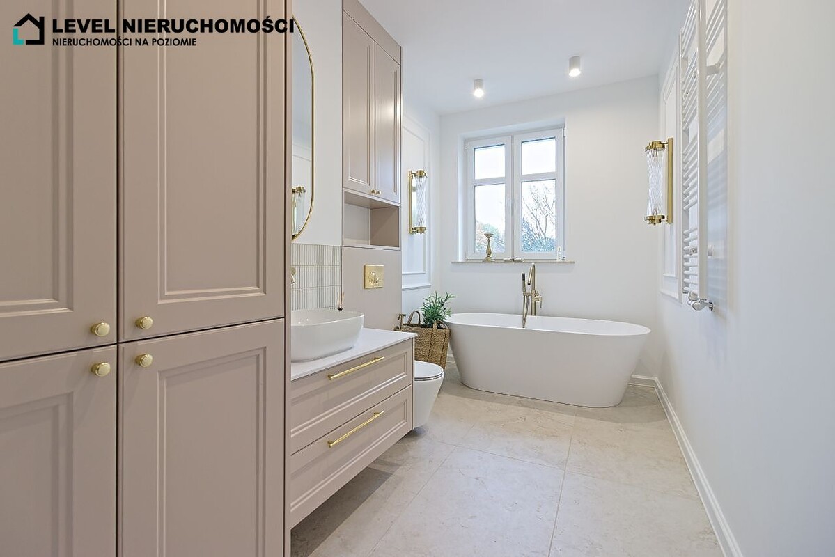 Elbląg LEVEL NIERUCHOMOŚCI  Gotowe mieszkanie czteropokojowe63m2      II piętro