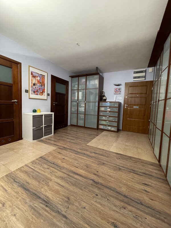 Elbląg Sprzedam bez pośredników – 4 pokoje z tarasem, klimatyzacją i garażem podziemnym. 2 komórki lokatorskie w