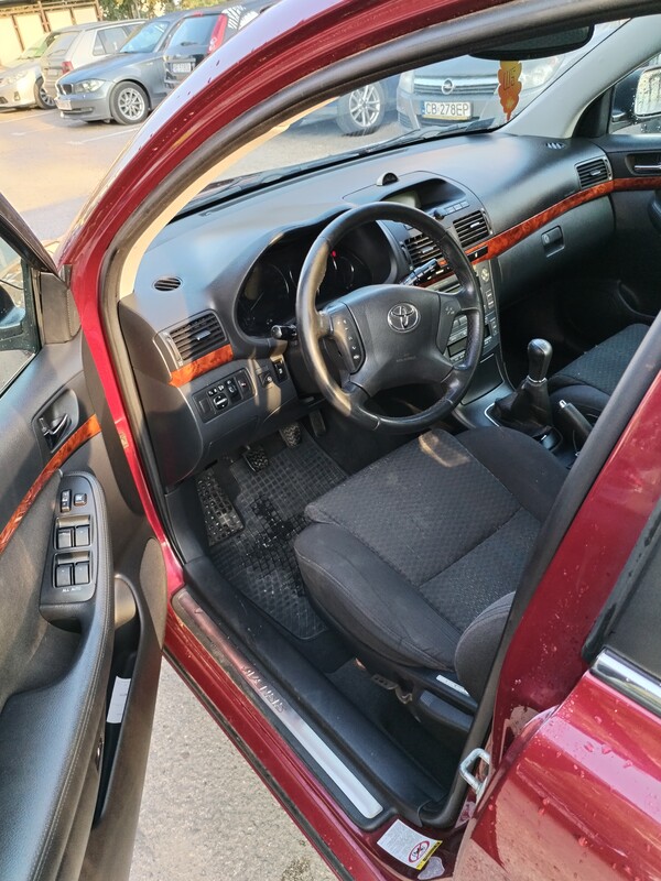 Elbląg Sprzedam Toyotę Avensis