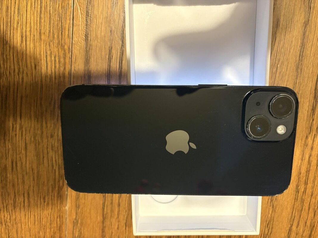 Elbląg Sprzedam IPhone 14 128GB w skald zestaw wchodzi telefon oryginalne pudełko ładowarka etui na telefon. Stan jak