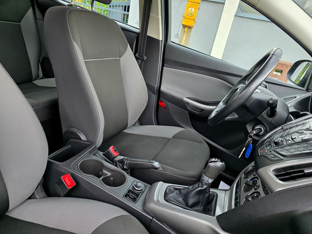 Elbląg Ford Focus, benzyna, 2013 rok - bardzo dobrze wyposażone Ładne zadbane auto, wizualnie bardzo ładnie się