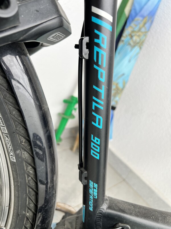 Elbląg Sprzedam rower elektryczny Gepida Reptila 900
Silnik centralny Shimano Steps
Bateria wystarcza na ponad 100km
