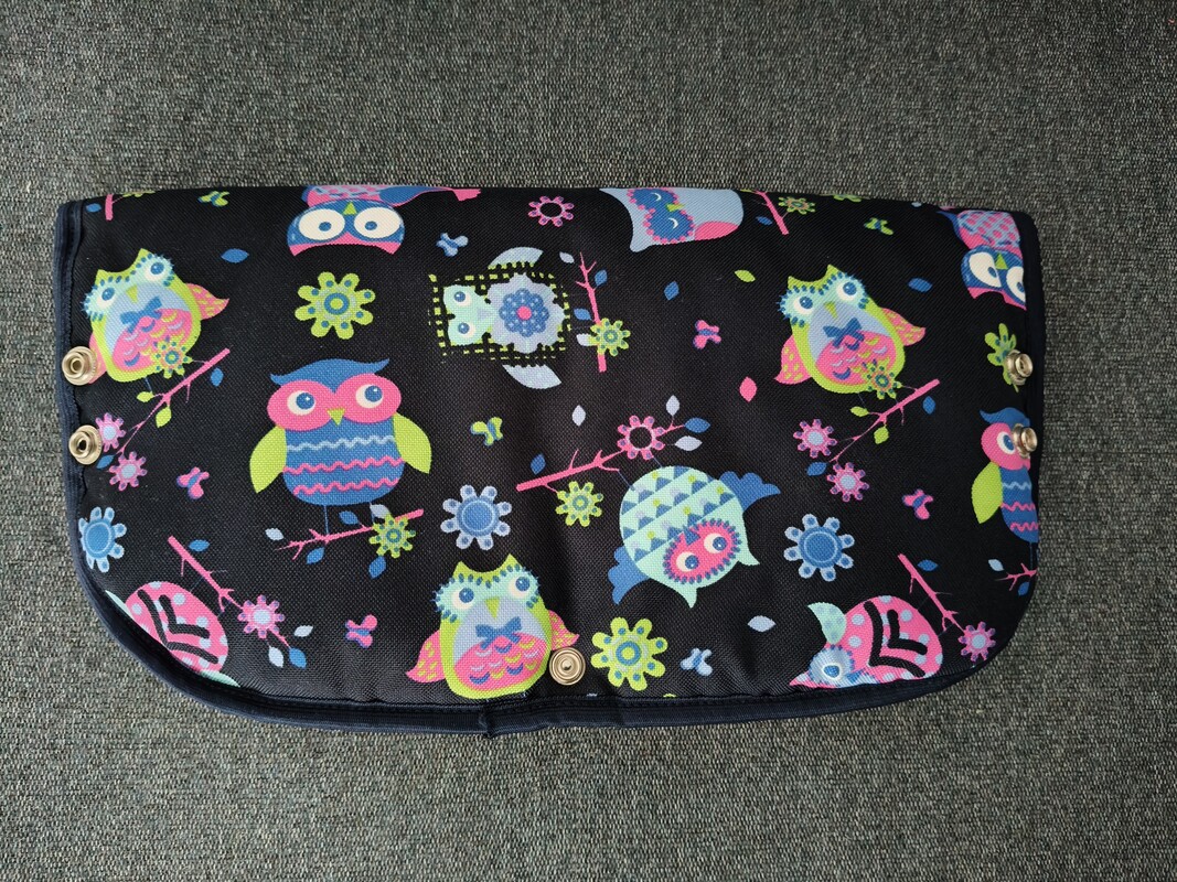 Elbląg Sprzedam dwa śpiworki ( w kropki- cieńszy 90 cm) ( w zwierzątka grubszy- 86-98cm) i dwa kombinezony (biały,