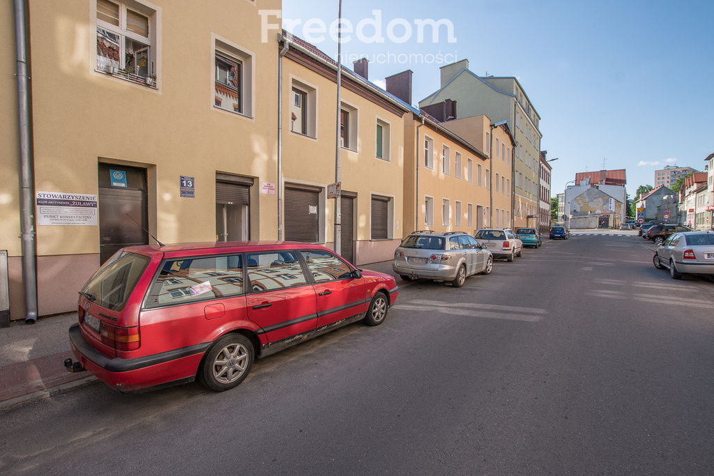 Elbląg FREEDOM NIERUCHOMOŚCIWynajmę lokal użytkowy - Elbląg, Kosynierów Gdyńskich. Ten kompaktowy lokal 10m² w