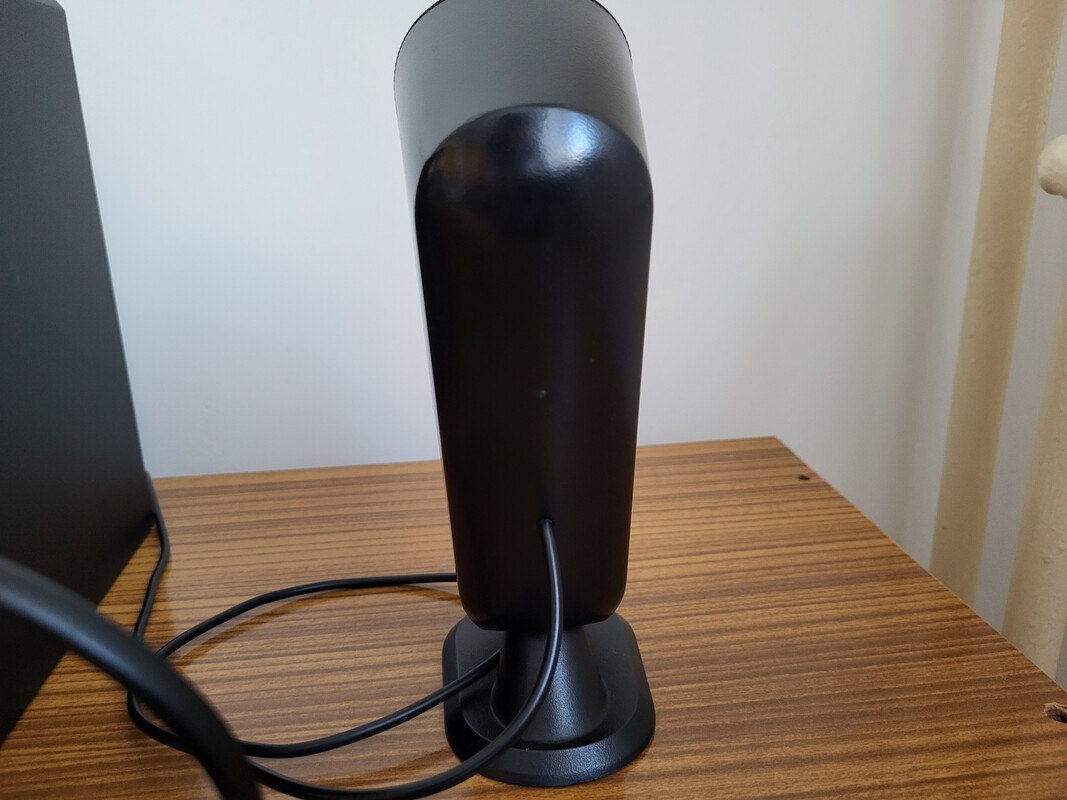 Elbląg Mam na sprzedaż używane głośniki Logitech X-230. Głośniki są sprawne, noszą ślady normalnego użytkowania,