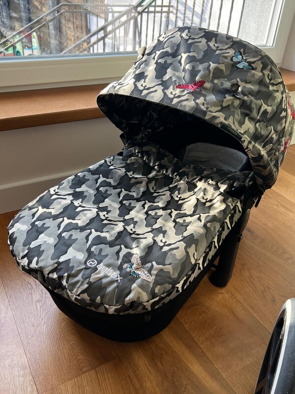 Elbląg Sprzedam oryginalny wózek Cybex Priam Butterfly 2w1 w skład którego wchodzą: gondola spacerówka stelaż