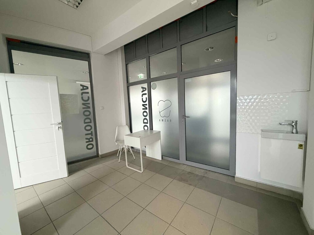 Elbląg Wynajmę lokal idealny na gabinet kosmetyczny wraz z stylizacją paznokci lub podologią. Mogą być