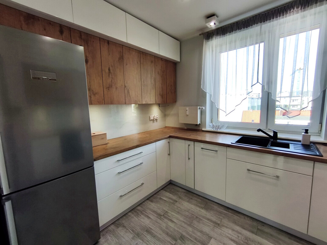 Elbląg Przestronne, umeblowane mieszkanie 3-pokojowe – 63 m², duży balkon i piwnica | Elbląg