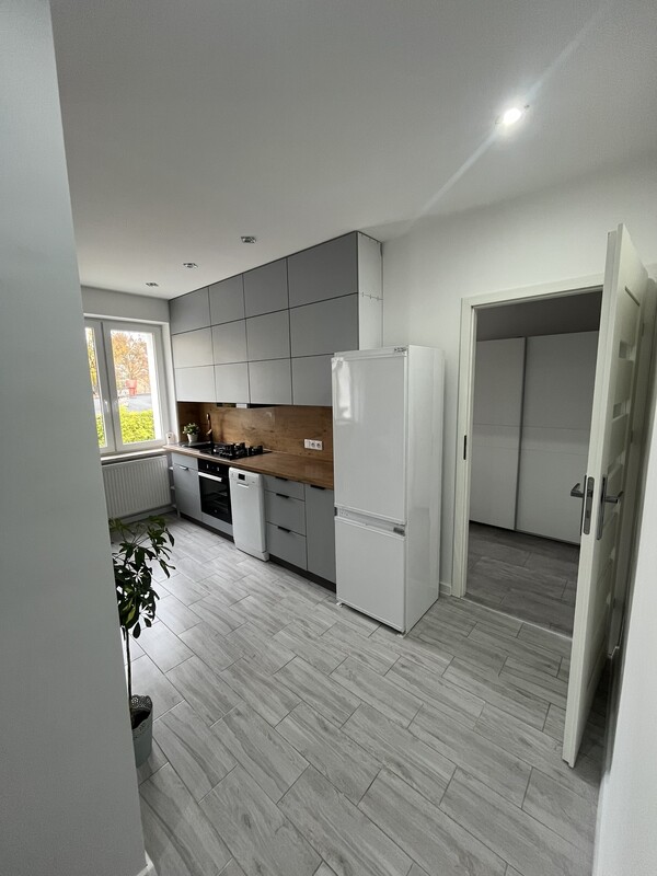 Elbląg WYNAJMĘ MIESZKANIE W SPOKOJNEJ LOKALIZACJIUL. ELEKTRYCZNA DOSTĘPNE OD 1 GRUDNIA Polecam do