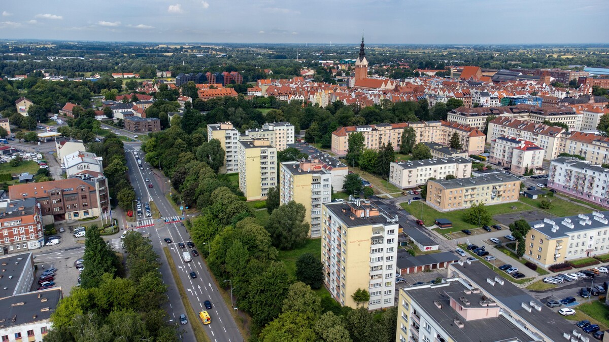 Elbląg TO MY SPRZEDAJEMYNIERUCHOMOŚCI W TYM MIEŚCIEBIURO NIERUCHOMOŚCIAMERICAN HOMEWYNAJMĘ - KAWALERKĘ -