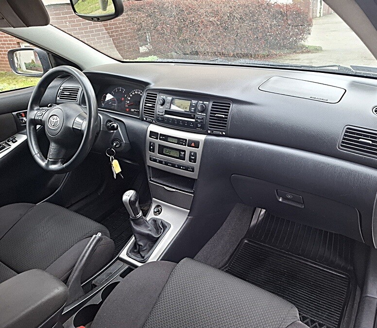 Elbląg TOYOTA COROLLA1.4 D4DStan Wzorowy 2 kpl. kółrozrząd na łańcuszkuBardzo Małe Spalanie