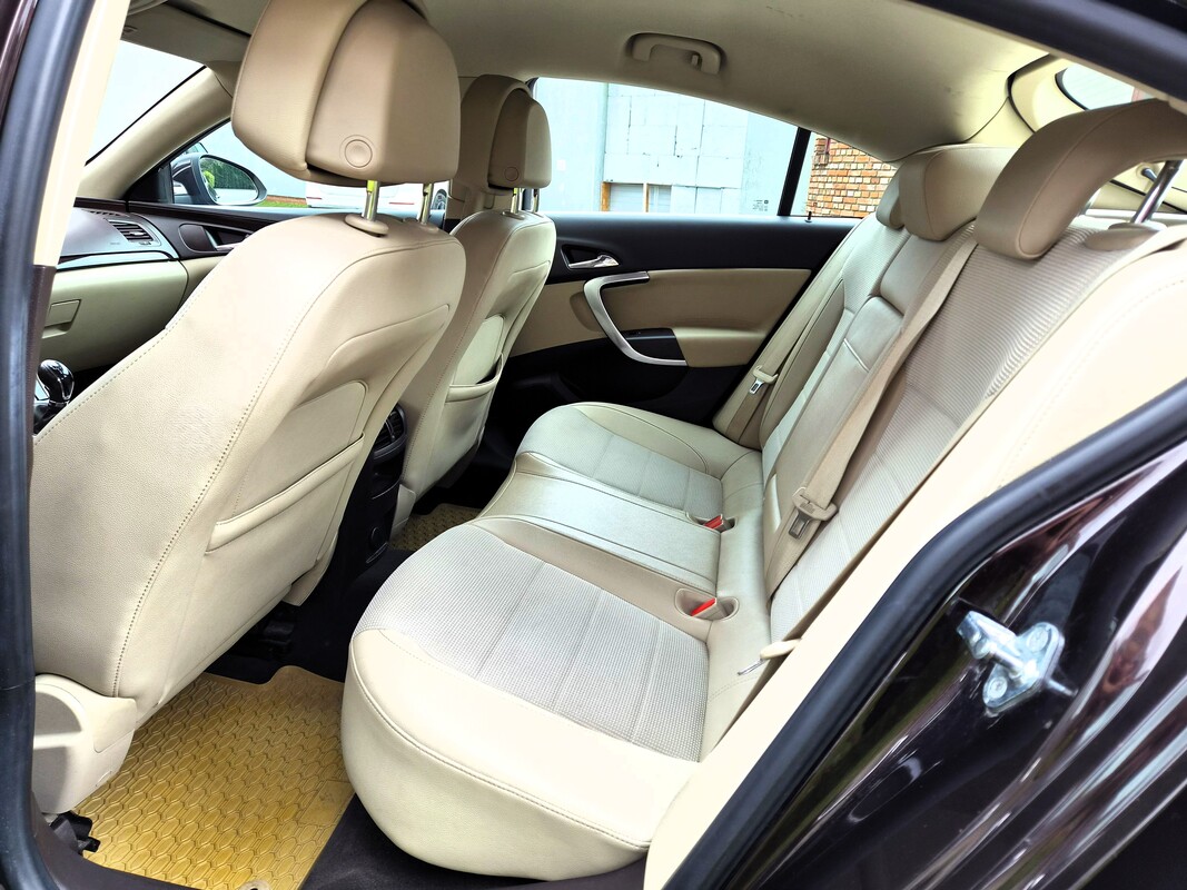 Elbląg Opel Insignia Hatchback 2,0Turbo Benzyna 220Km 2011Rok-Elektryczne Szyby Abs Radio Sprawna Klimatyzacja