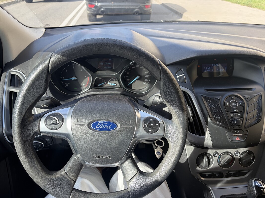 Elbląg Sprzedam Ford Fokus Kombi MK3 1,6 TDCi 2011 r, Manualna skrzynia biegów. Auto ekonomiczne przy obecnych cenach