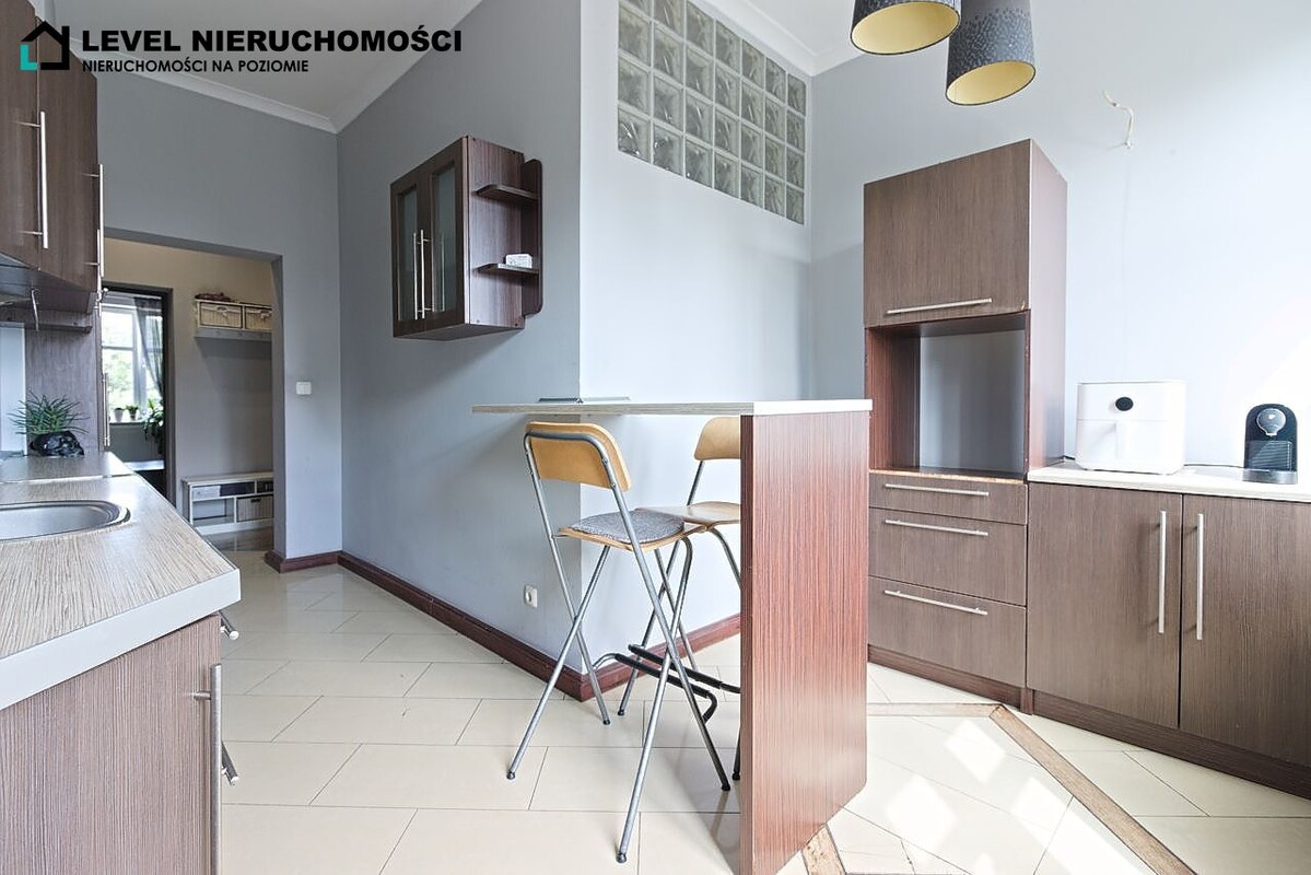 Elbląg LEVEL NIERUCHOMOŚCI Duże mieszkanie trzypoojoweul. Grobla Św. Jerzego80,40 m2 NIERUCHOMOŚCI NA