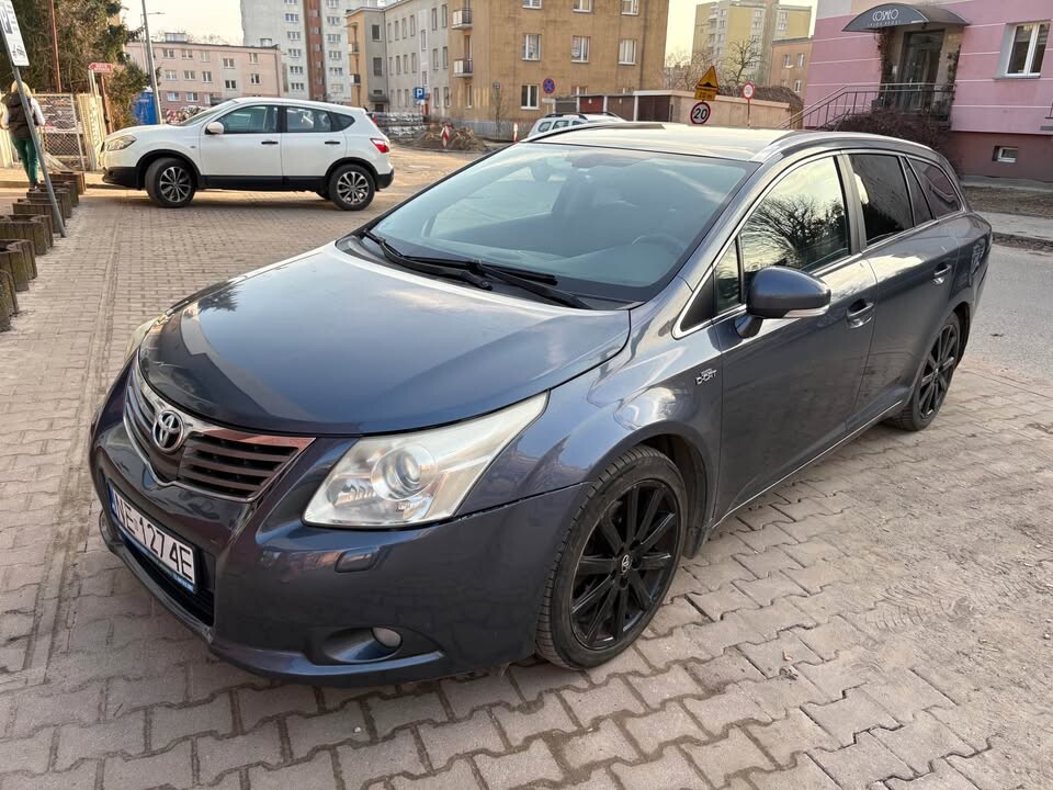 Elbląg Do sprzedania mam niezawodną Toyotę Avensis z 2009 roku, w NAJBOGATSZEJ wersji wyposażenia. To auto, które z